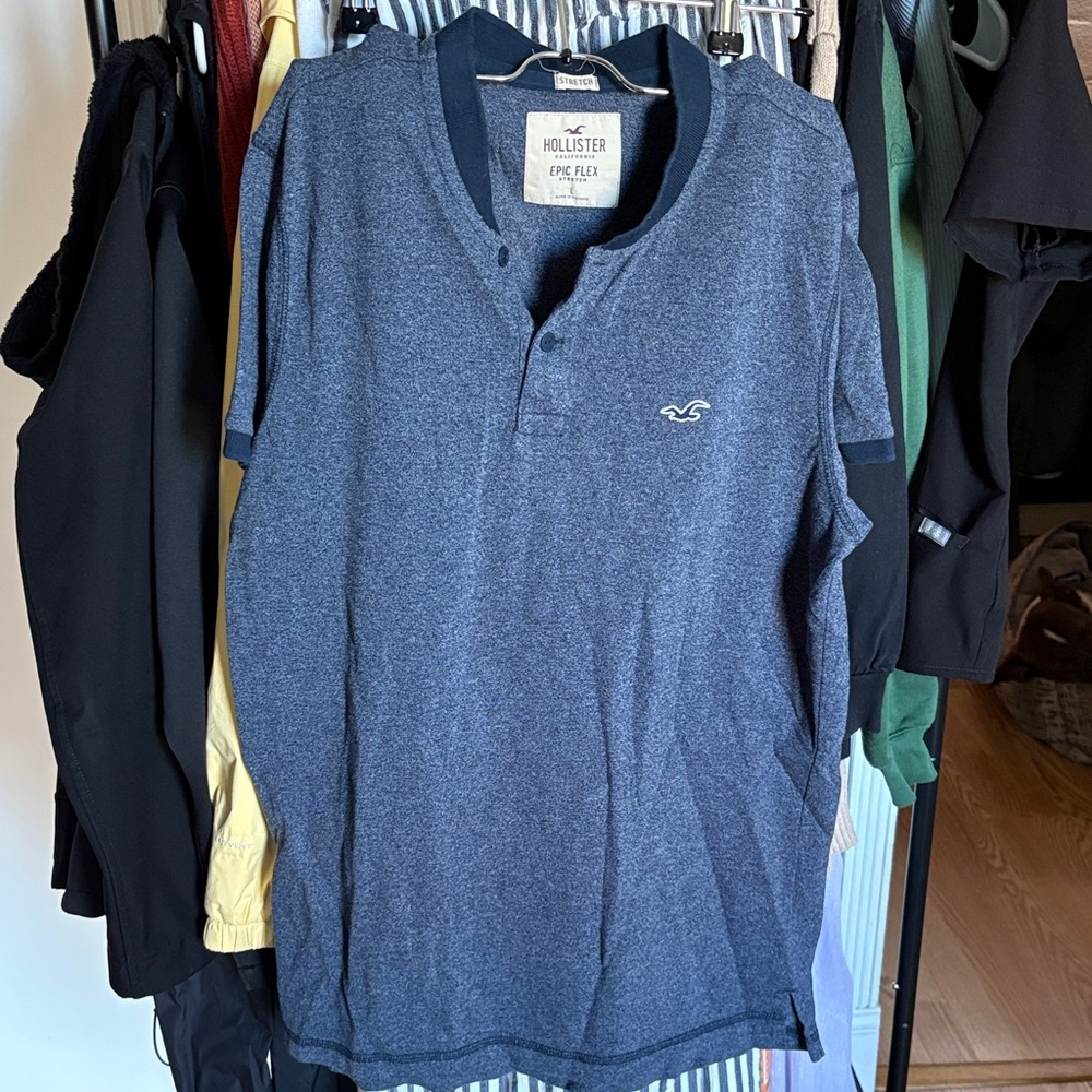 Hollister Men's Navy Polo Shirt